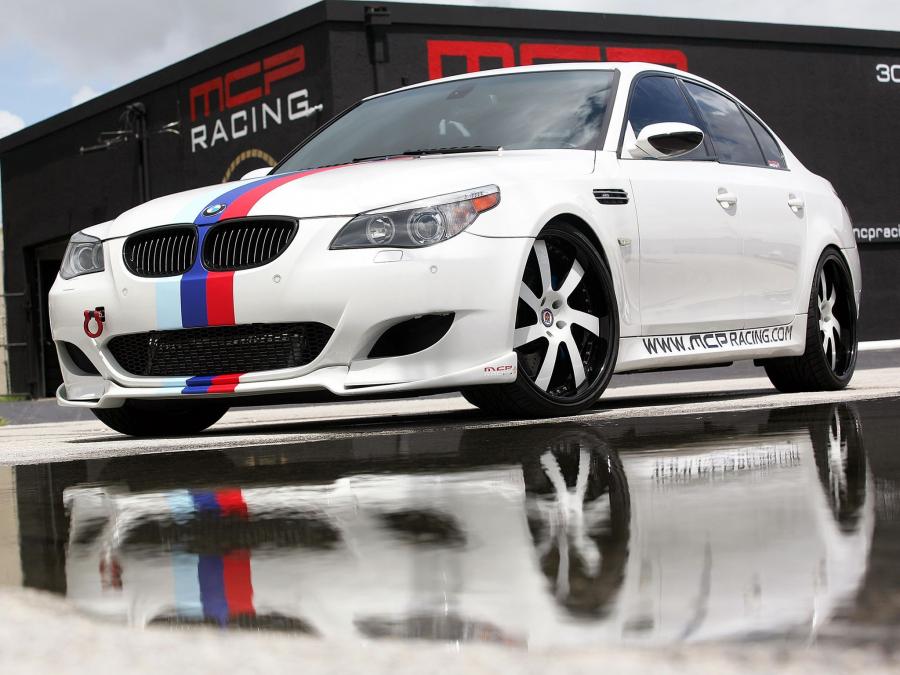  BMW M5 Sedan by MCP Racing 2010 года  (фото 7 из 13)